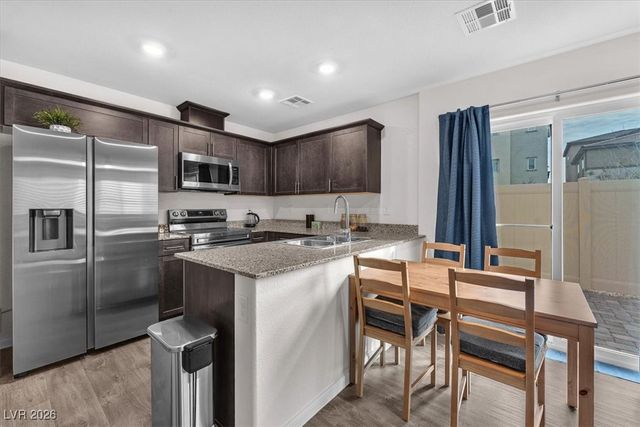 2814 Riverside Gold Court, North Las Vegas, NV 89086