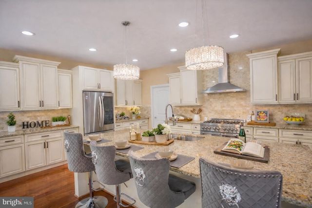 7313 BYRNELEY LN, Annandale, VA 22003