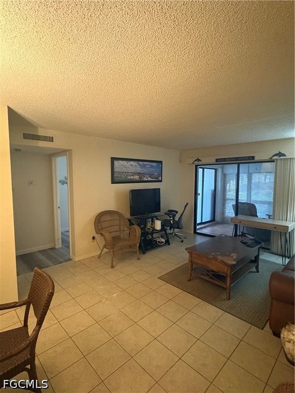 6116 Whiskey Creek DR 306, Fort Myers, FL 33919