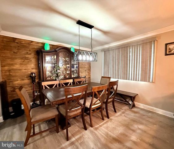 1338 SHERWOOD DR, Vineland, NJ 08361