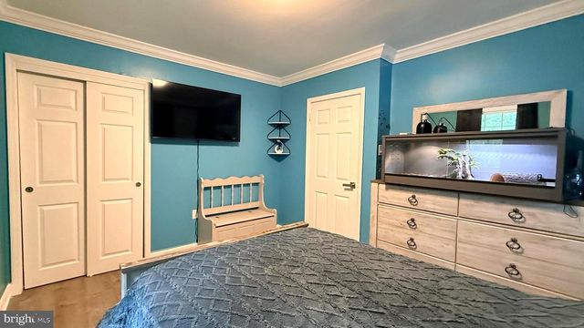 1338 SHERWOOD DR, Vineland, NJ 08361