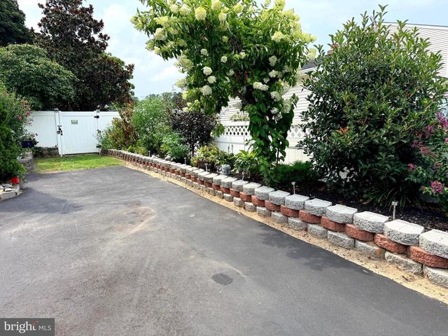 1338 SHERWOOD DR, Vineland, NJ 08361