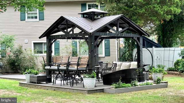 1338 SHERWOOD DR, Vineland, NJ 08361
