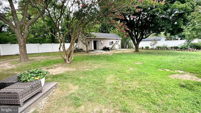 1338 SHERWOOD DR, Vineland, NJ 08361