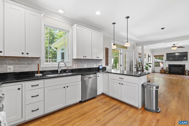 490 TWO RIVERS DR, Troy, VA 22974