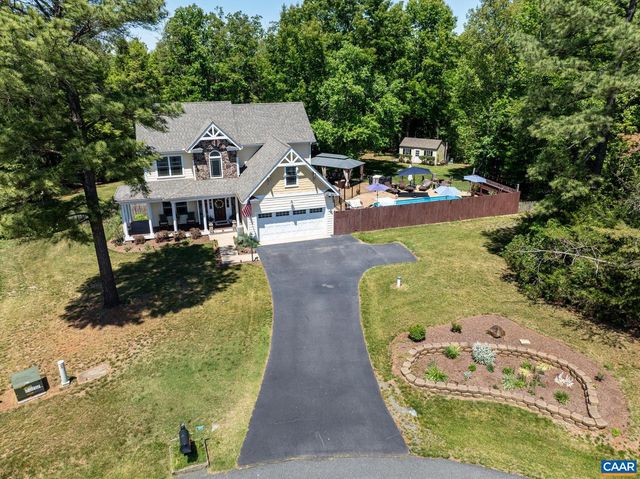 490 TWO RIVERS DR, Troy, VA 22974