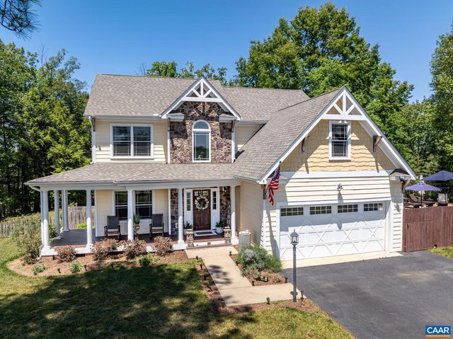 490 TWO RIVERS DR, Troy, VA 22974