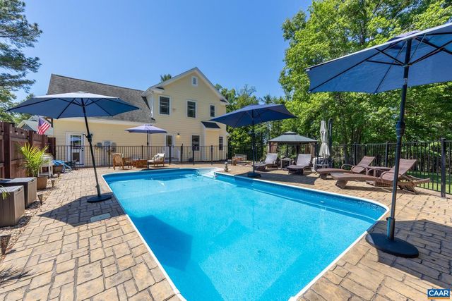 490 TWO RIVERS DR, Troy, VA 22974