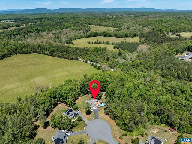 490 TWO RIVERS DR, Troy, VA 22974