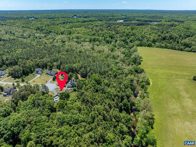 490 TWO RIVERS DR, Troy, VA 22974