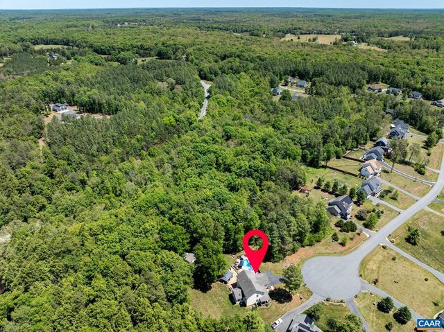490 TWO RIVERS DR, Troy, VA 22974