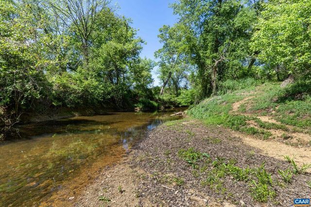490 TWO RIVERS DR, Troy, VA 22974