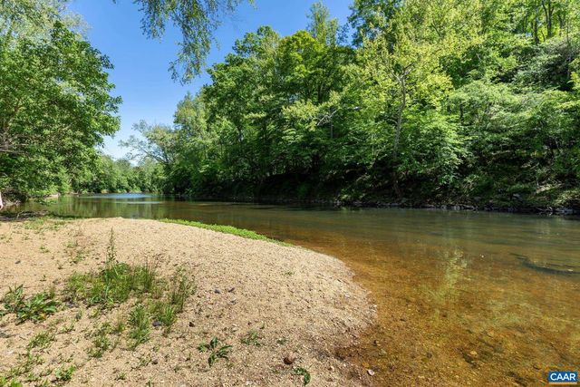 490 TWO RIVERS DR, Troy, VA 22974