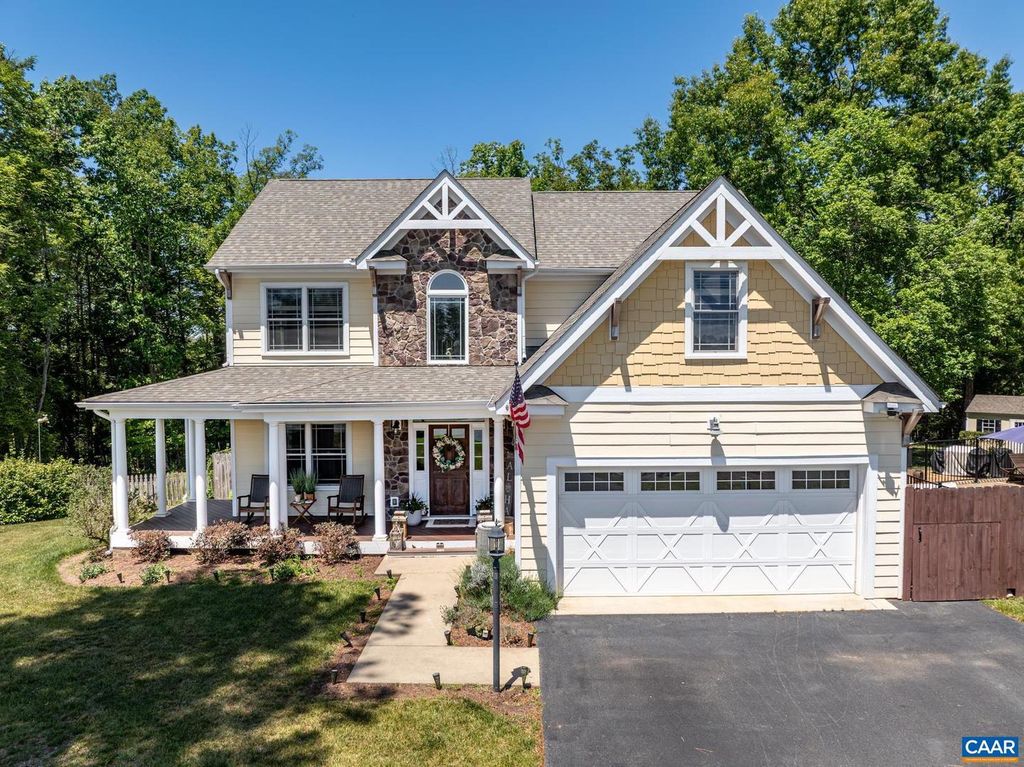 490 TWO RIVERS DR, Troy, VA 22974