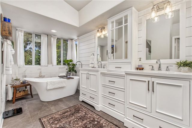 23887 Via De Gema Linda, Murrieta, CA 92562