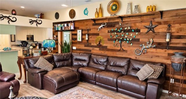 5463 N Allamandra Drive, Beverly Hills, FL 34465
