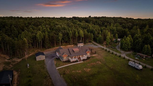 406 Green Brier Lane, Dunlap, TN 37327