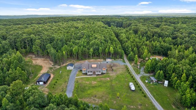 406 Green Brier Lane, Dunlap, TN 37327