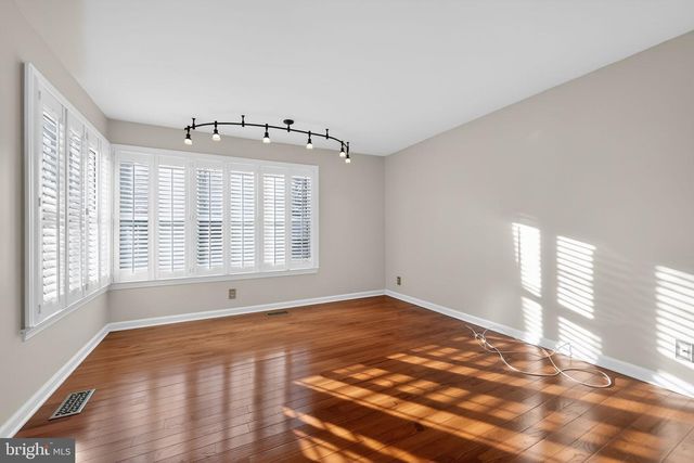 18 TENBY CHASE DR, Voorhees, NJ 08043