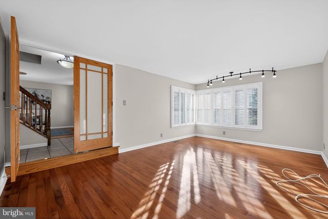 18 TENBY CHASE DR, Voorhees, NJ 08043