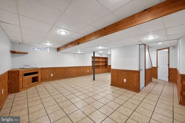 18 TENBY CHASE DR, Voorhees, NJ 08043