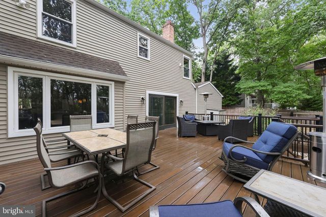 18 TENBY CHASE DR, Voorhees, NJ 08043