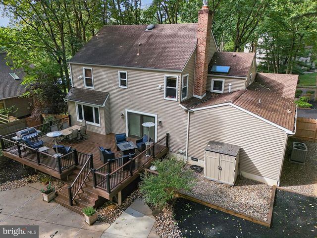 18 TENBY CHASE DR, Voorhees, NJ 08043