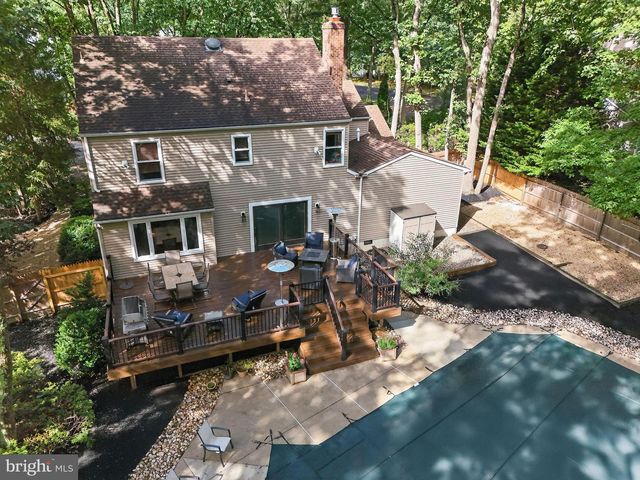 18 TENBY CHASE DR, Voorhees, NJ 08043