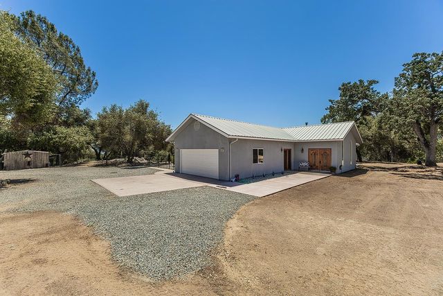 33477 Cottontail, Auberry, CA 93602