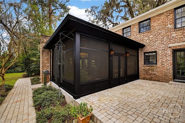 4 Club Circle, Savannah, GA 31406