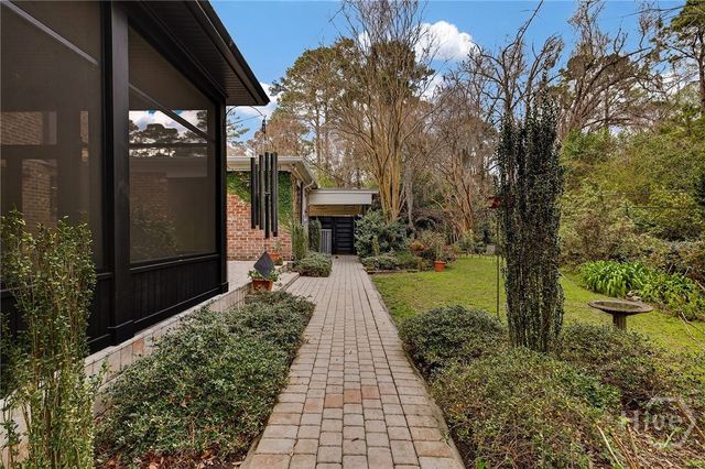 4 Club Circle, Savannah, GA 31406