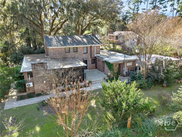 4 Club Circle, Savannah, GA 31406