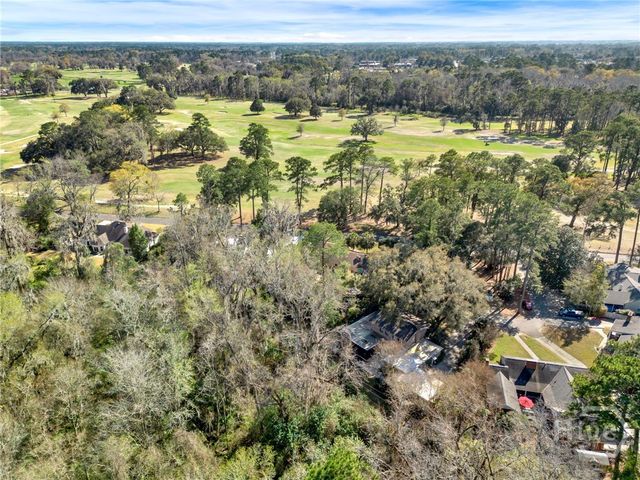 4 Club Circle, Savannah, GA 31406