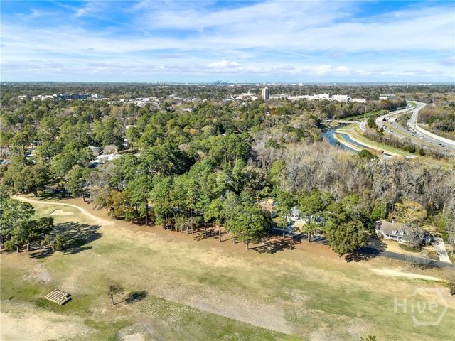 4 Club Circle, Savannah, GA 31406