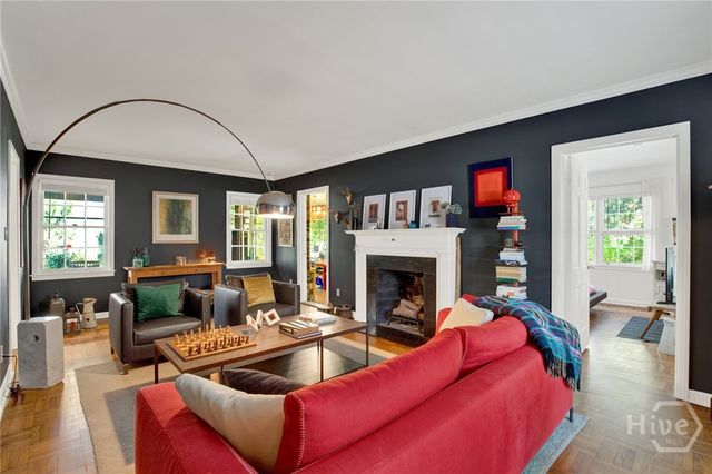 4 Club Circle, Savannah, GA 31406