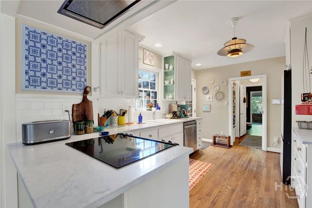 4 Club Circle, Savannah, GA 31406