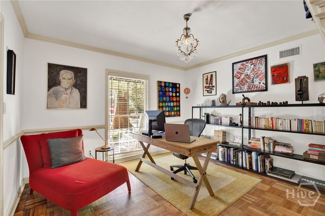 4 Club Circle, Savannah, GA 31406