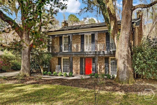 4 Club Circle, Savannah, GA 31406