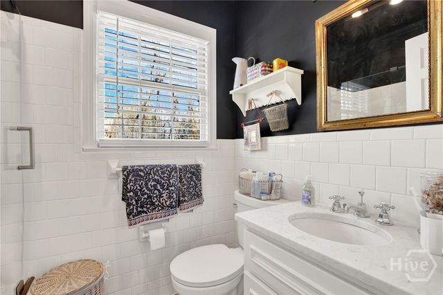 4 Club Circle, Savannah, GA 31406