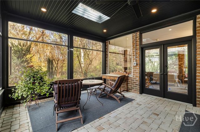 4 Club Circle, Savannah, GA 31406