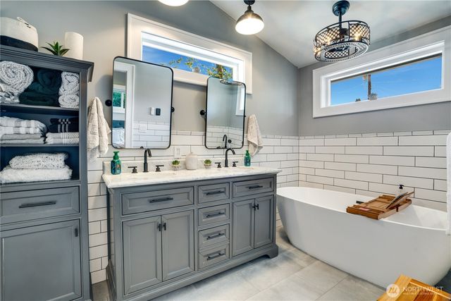 820 S Trafton Street, Tacoma, WA 98405