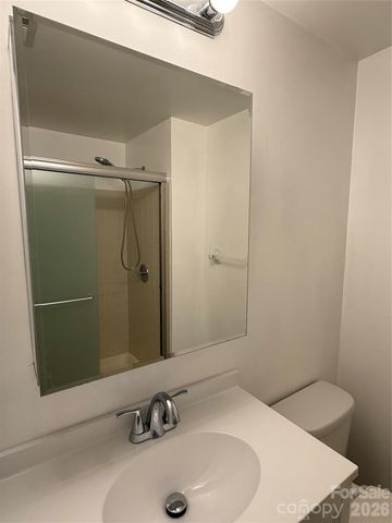 1645 Arlyn Circle M, Charlotte, NC 28213