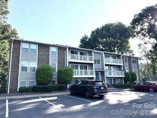 1645 Arlyn Circle M, Charlotte, NC 28213