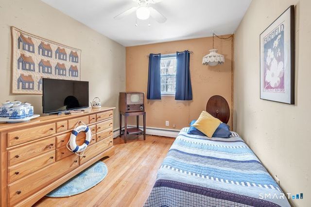 52 Robin Lane, Fairfield, CT 06824