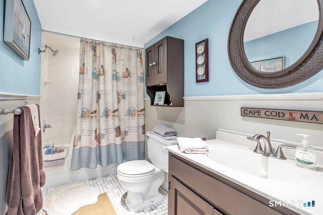 52 Robin Lane, Fairfield, CT 06824