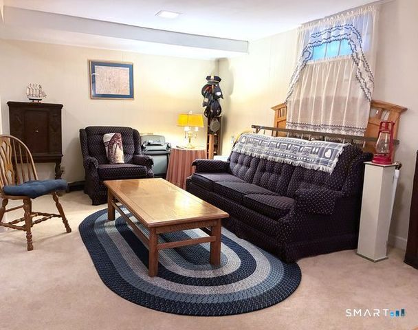 52 Robin Lane, Fairfield, CT 06824