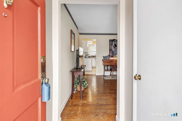 52 Robin Lane, Fairfield, CT 06824