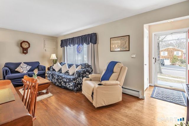 52 Robin Lane, Fairfield, CT 06824