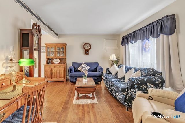 52 Robin Lane, Fairfield, CT 06824