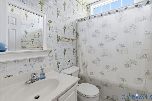 8825 Torrey Pines Dr, Chesterfield, VA 23832